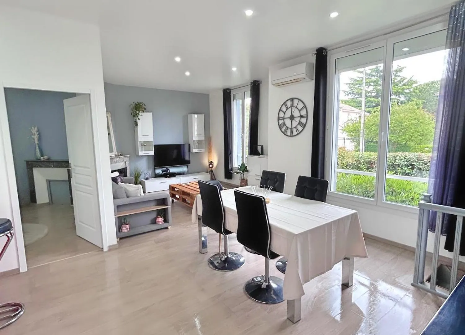 Maison Duplex Climatisee Balneo Villa Toulouse Fransa